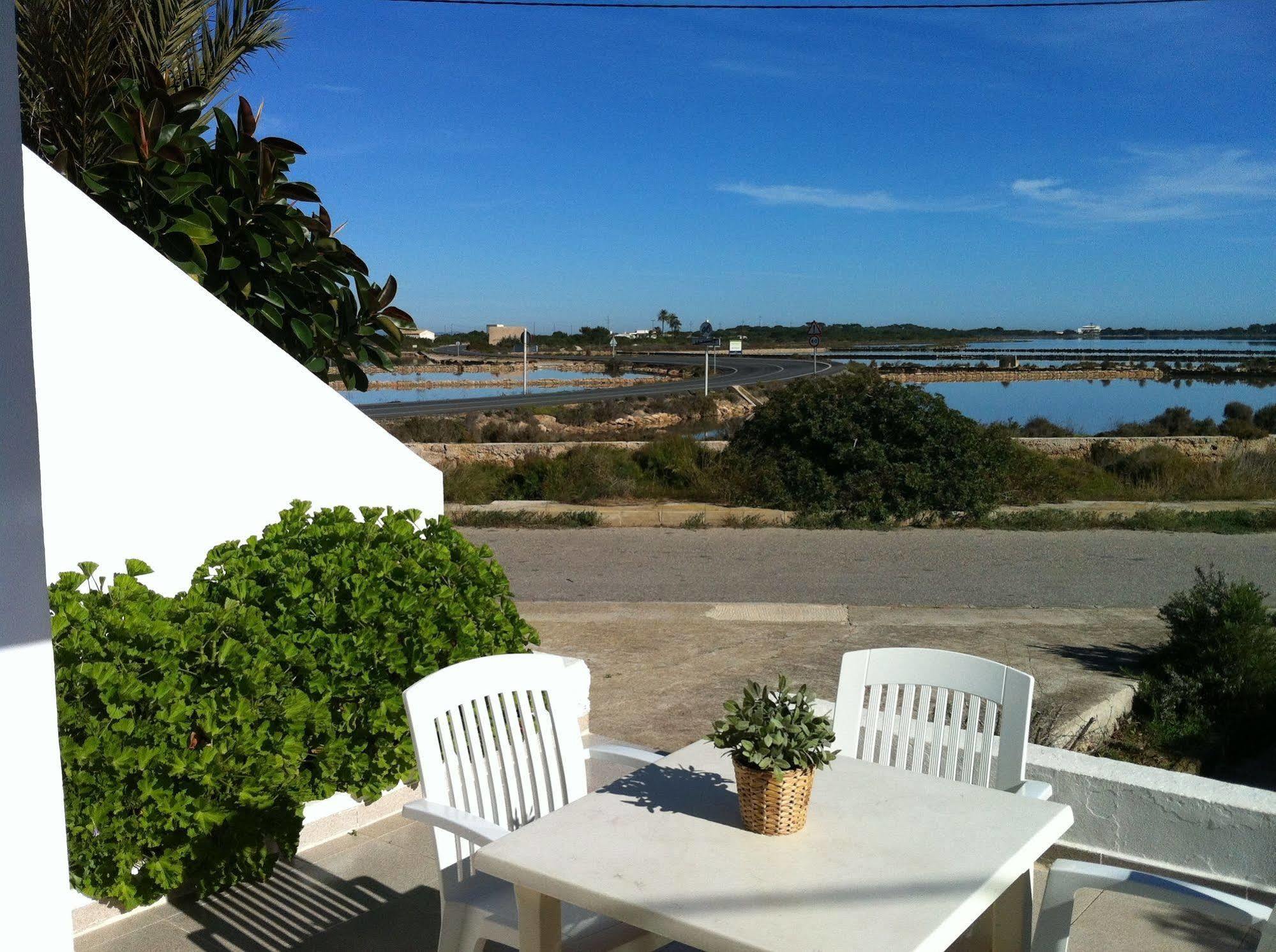 Apartamentos Eugenio La Sabina La Savina (Formentera) Exterior foto